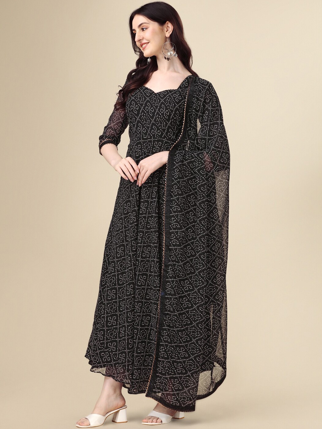 PMD Fashion Sweetheart Neck Georgette Anarkali Kurta With Dupatta, Black