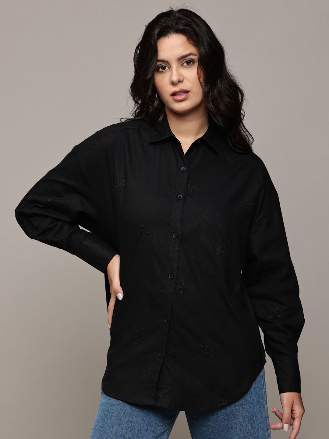 

The Roadster Lifestyle Co. Black Floral Embroidered Pure Cotton Shirt