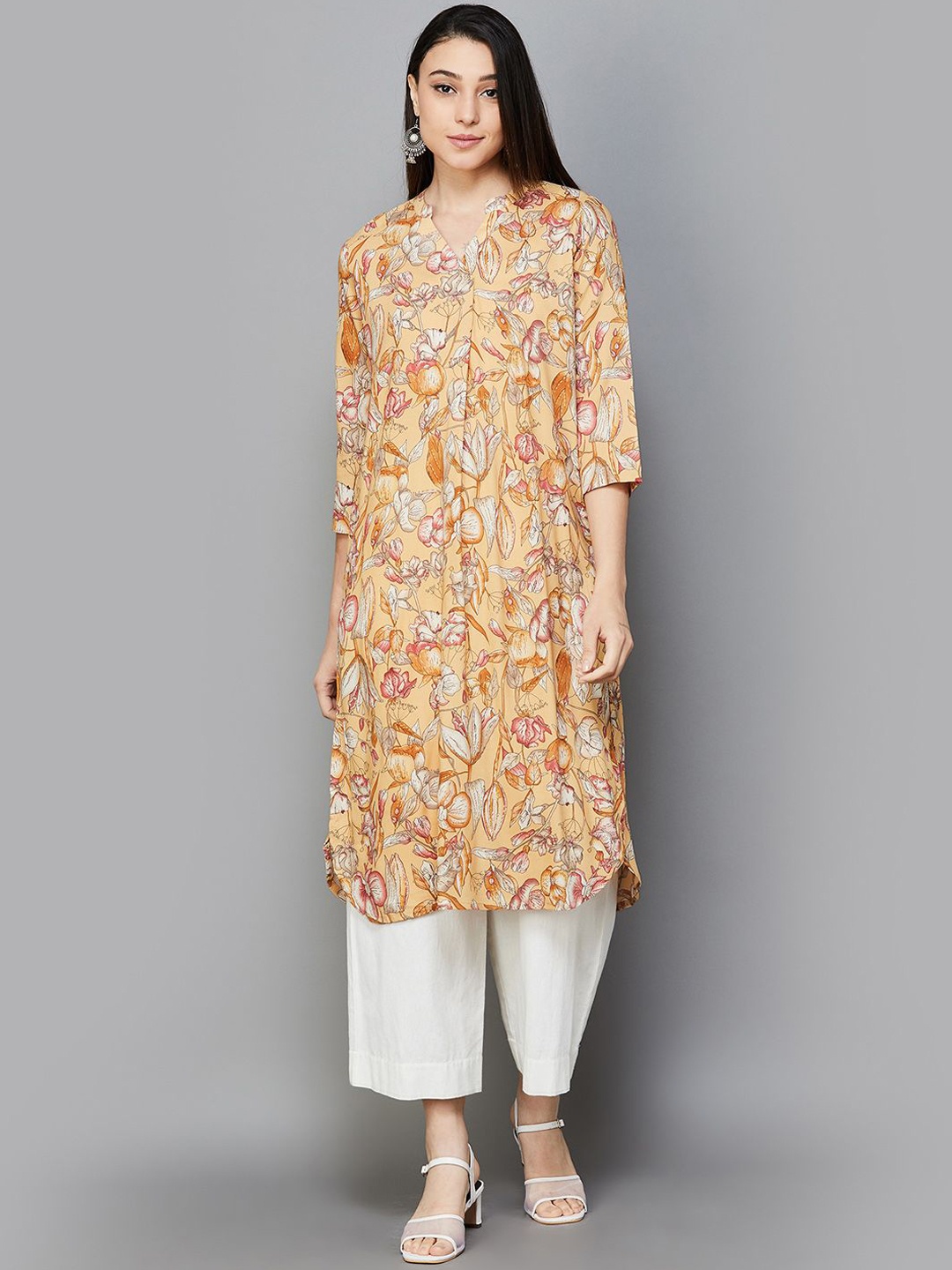 

Melange by Lifestyle Floral Printed Mandarin Collar Panelled A-Line Kurta, Mustard