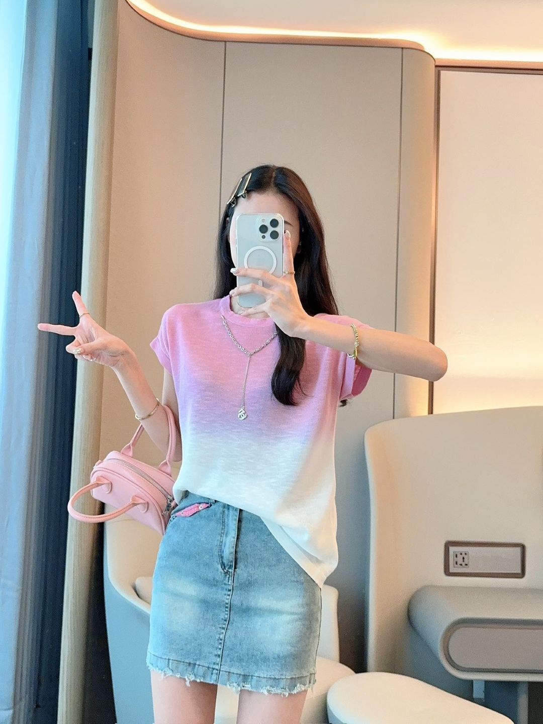 

StyleCast Round Neck Solid Ombre Top, Pink