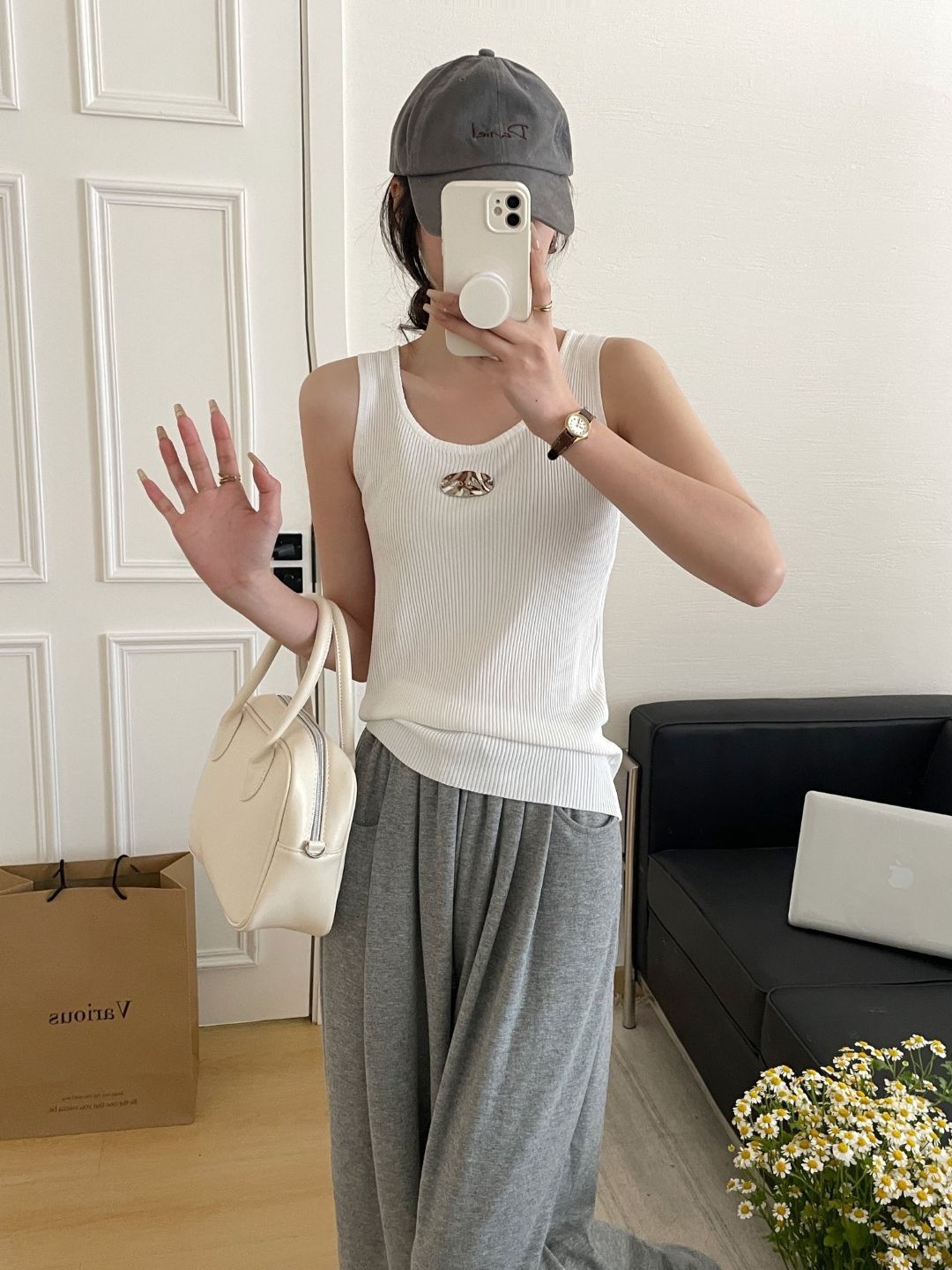

StyleCast White Sleeveless Round Neck Regular Top