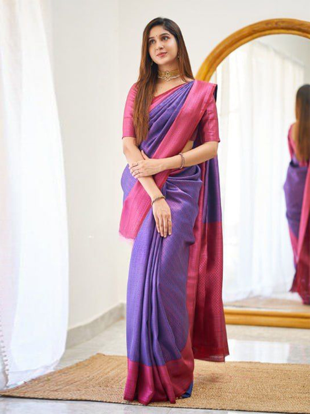 

revika Woven Design Pure Silk Kanjeevaram Saree, Blue