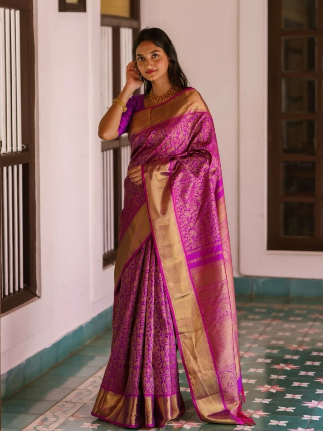 

revika Woven Design Pure Silk Kanjeevaram Saree, Purple