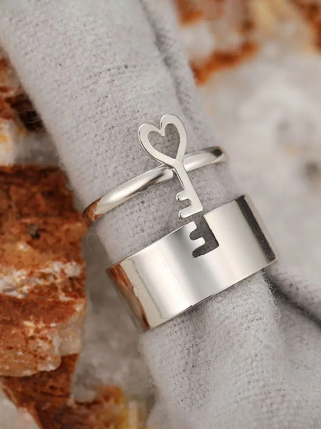 

Jewels Galaxy Set Of 2 Silver-Plated Finger Rings