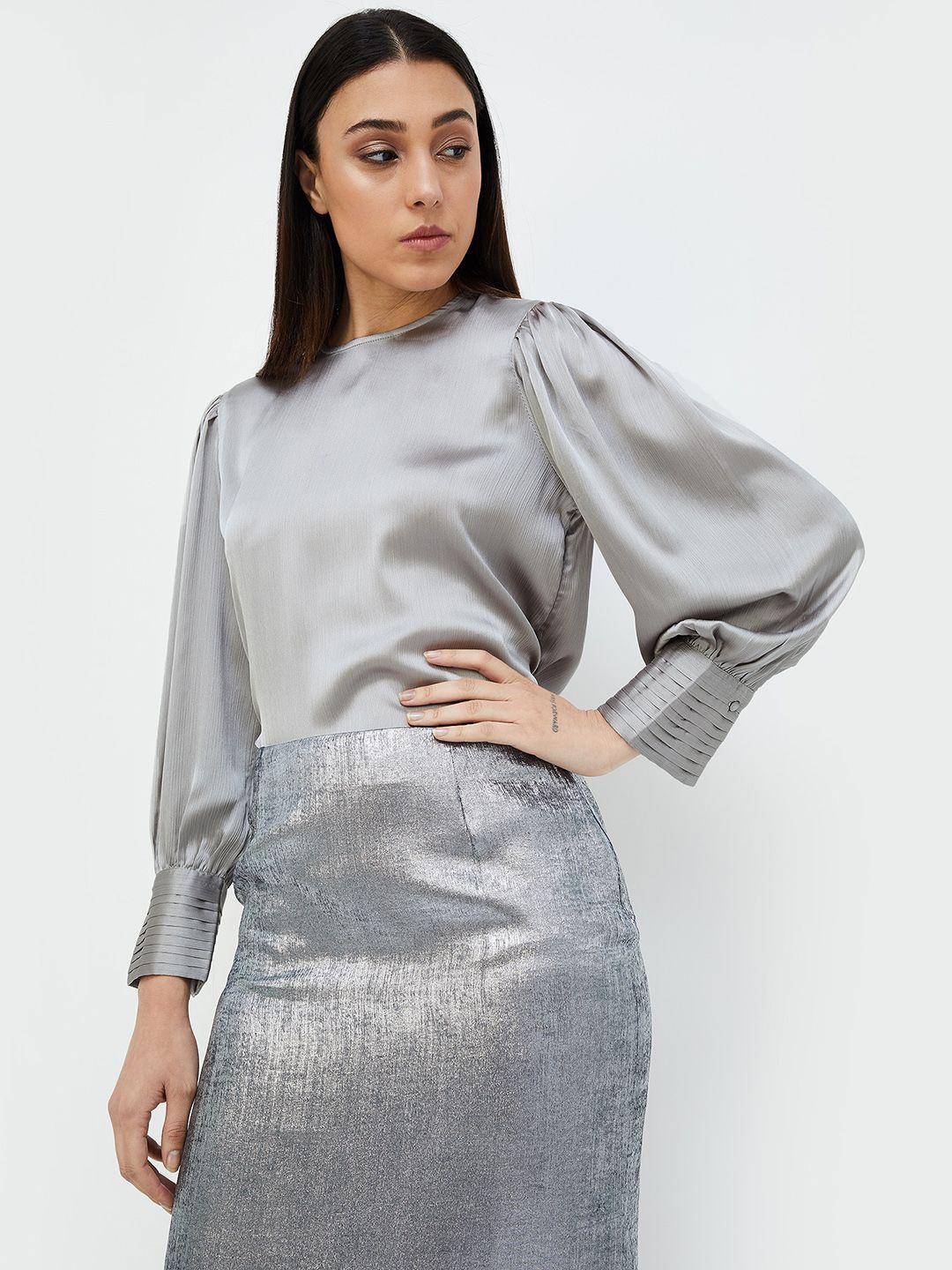 

CODE by Lifestyle Sheen Solid Cuffed Sleeves Top, Grey