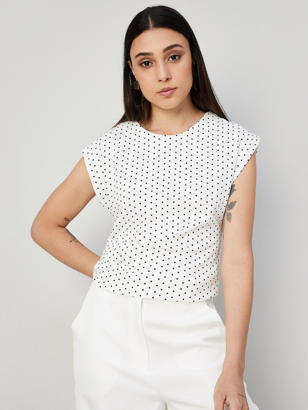 

CODE by Lifestyle Polka Dot Print Extended Sleeves Top, White