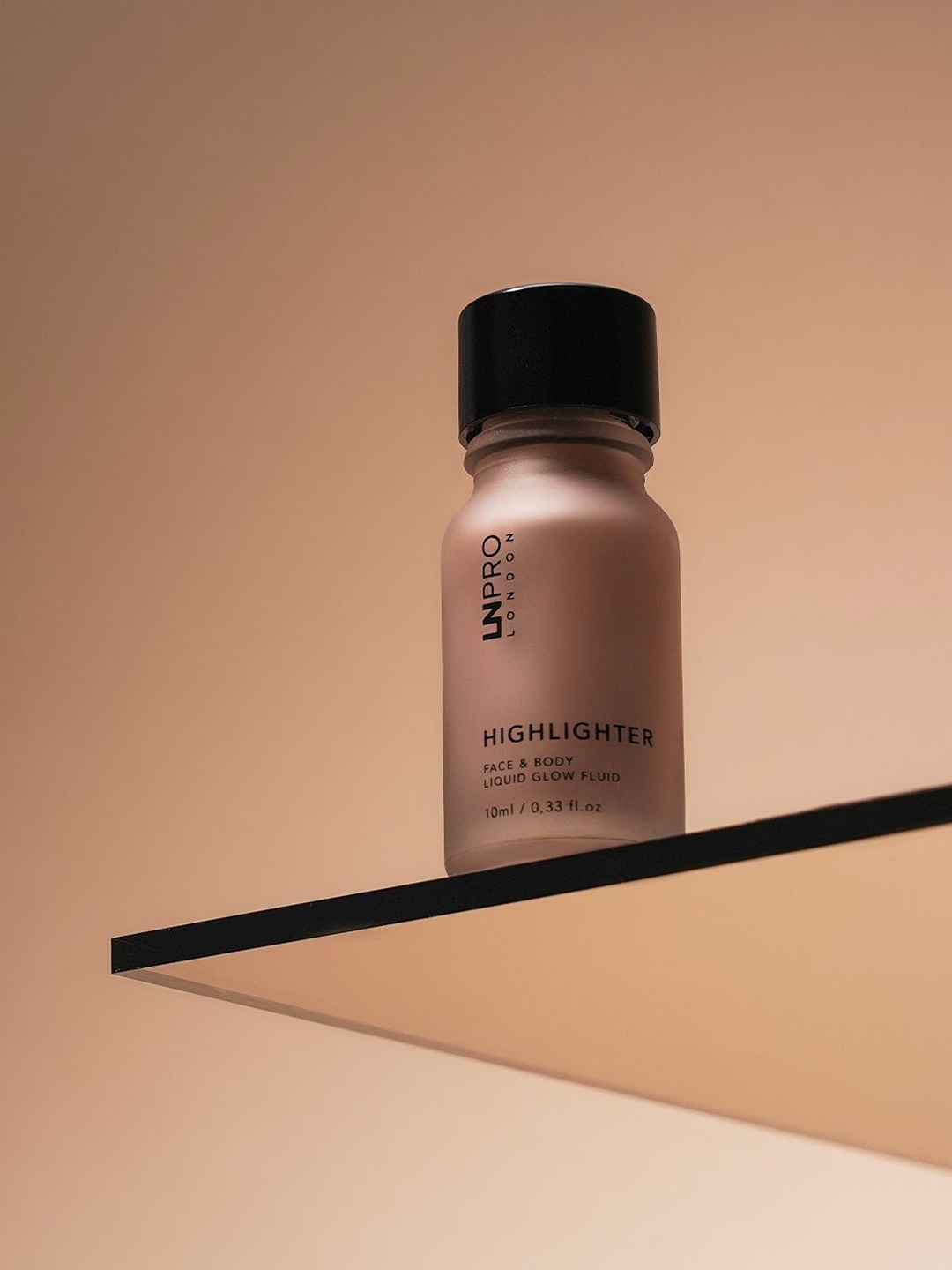

LN PRO London Liquid Highlighter - 10ml - Sunlight 102, Pink