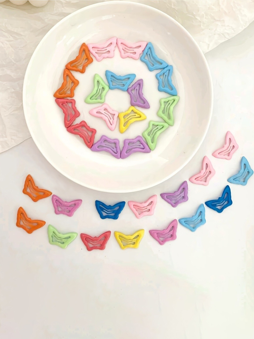 

LYTIX Girls Set Of 15 Tic Tac Hair Clip Hair Accessory, Assorted