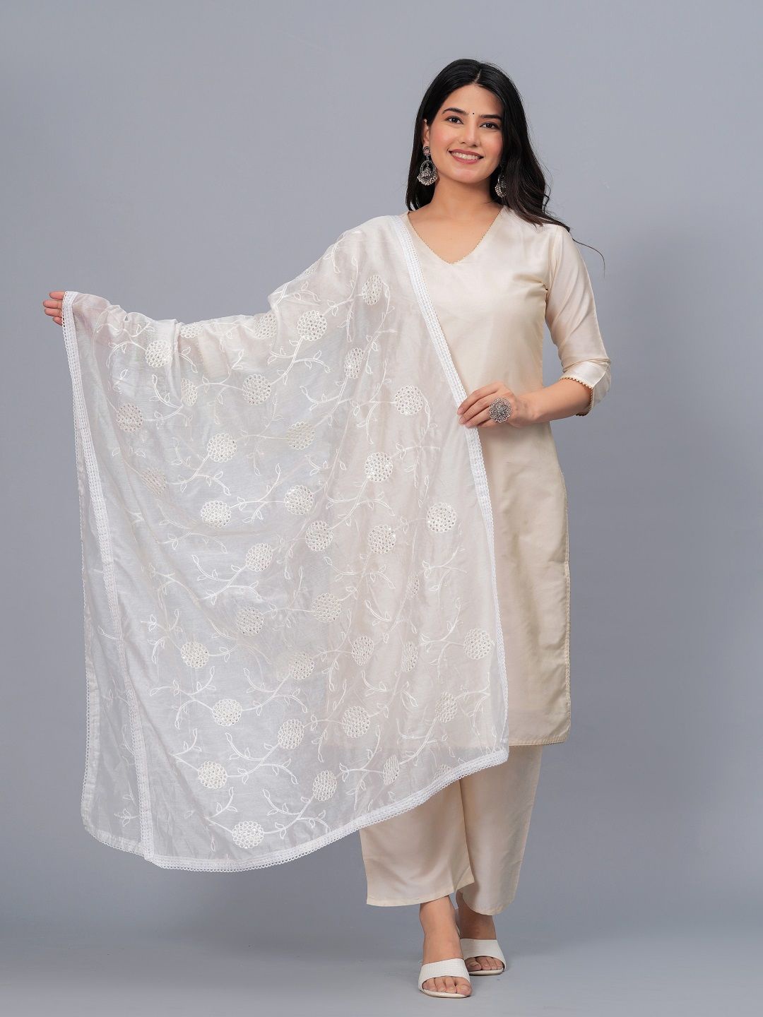 

Stylum Floral Embroidered Chanderi Dupatta, White