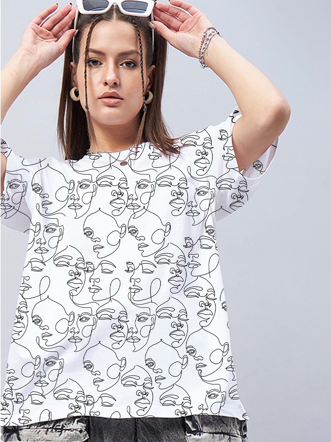 

GESPO Conversational Printed Round Neck Oversized T-shirt, White