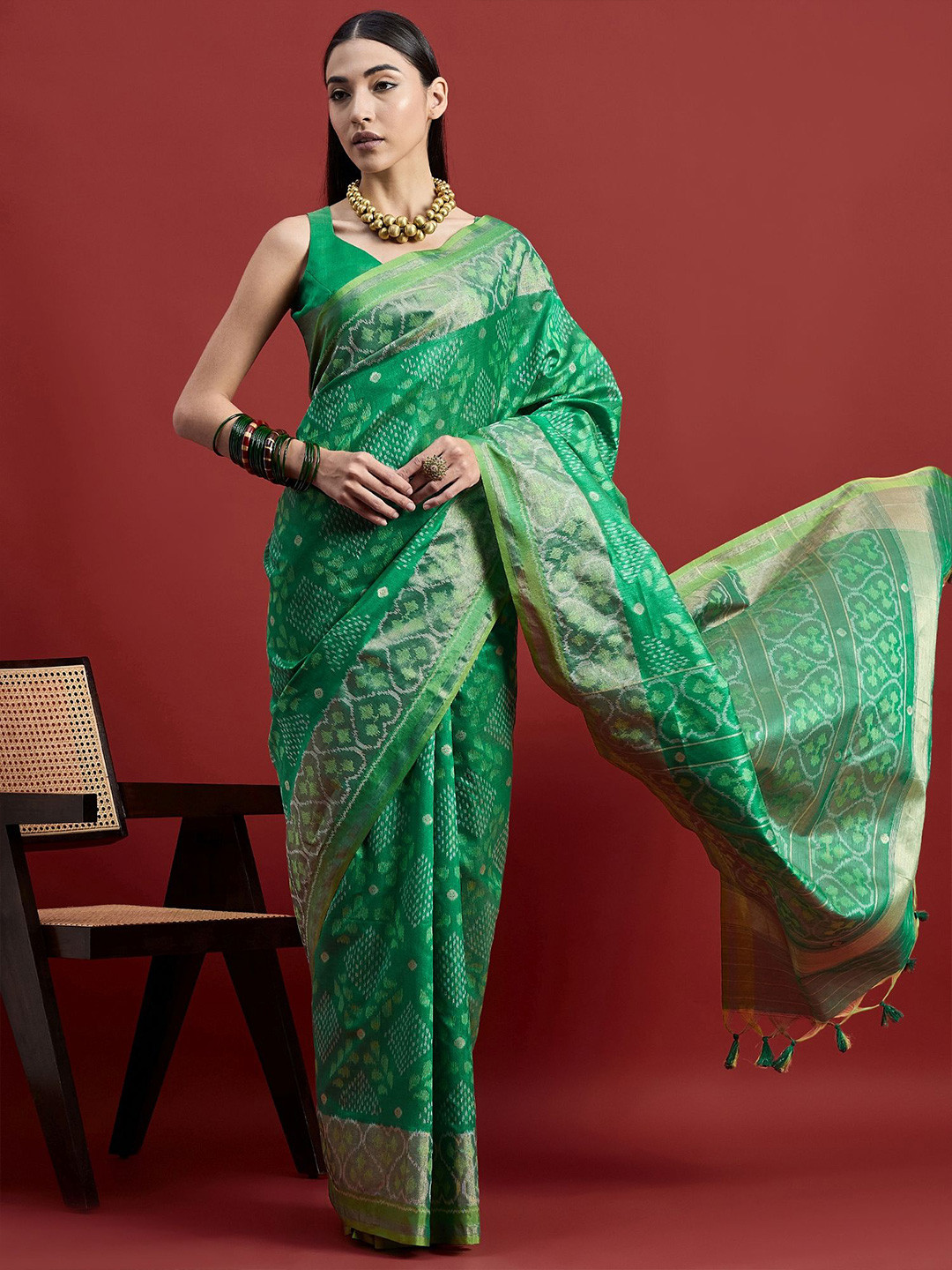 

all about you Woven Design Zari Pure Cotton Banarasi Saree, Green