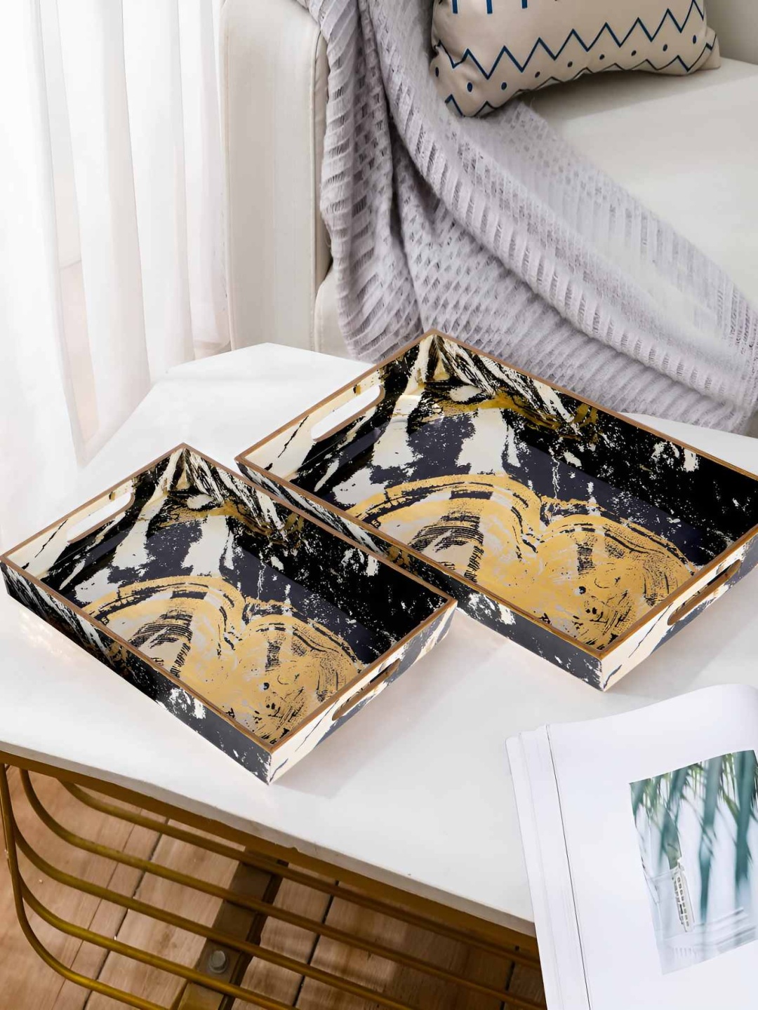 

THE HOME CO. 2 Pcs Black Printed Wooden Serving Trays
