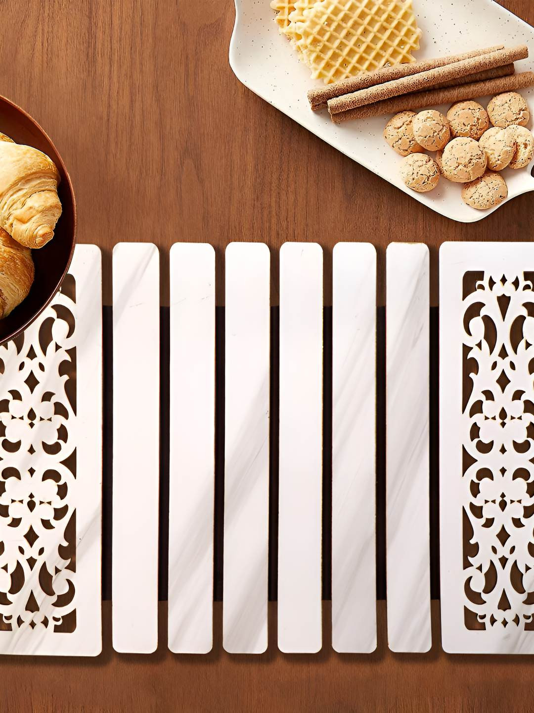 

THE HOME CO. White Textured Foldable Rectangle Table Placemat