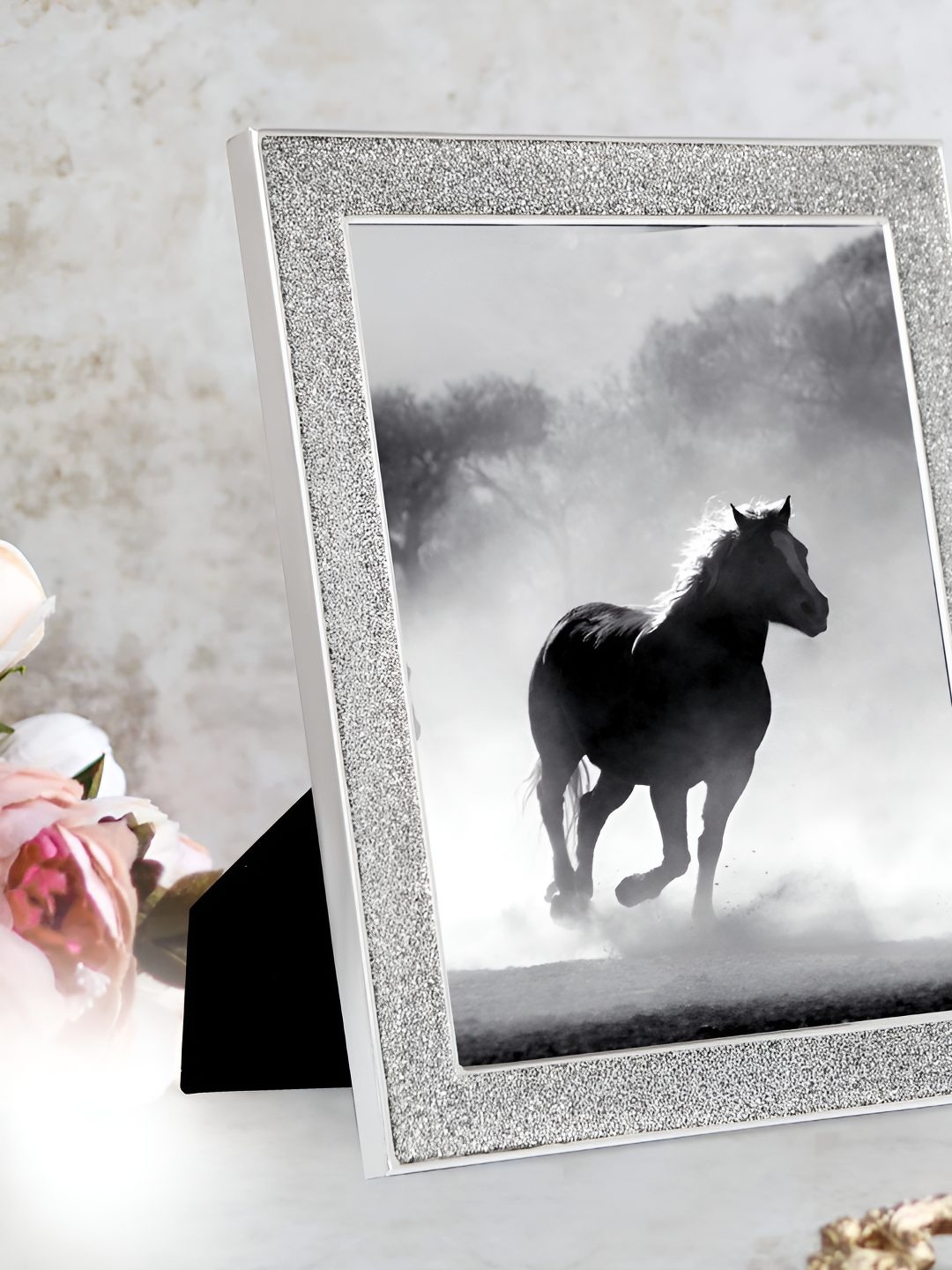

THE HOME CO. Silver Toned Self Design Metal Table Photo Frame