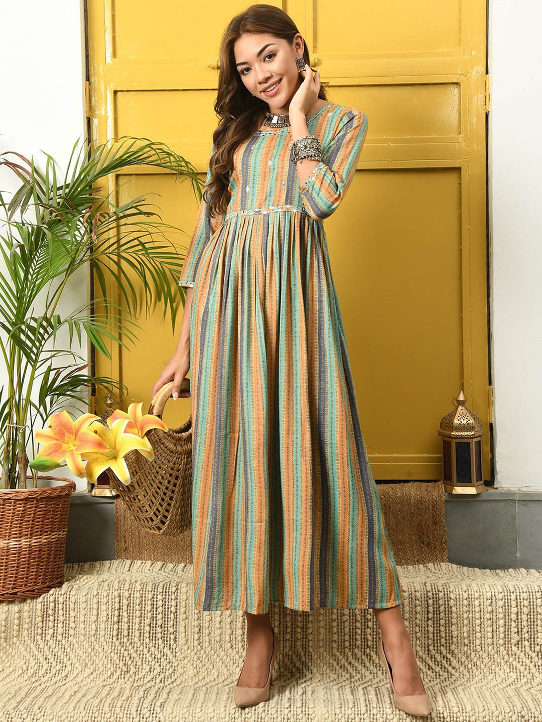 

AAYUMI Stripe Printed With Mirror Work Anarkali Kurta, Green
