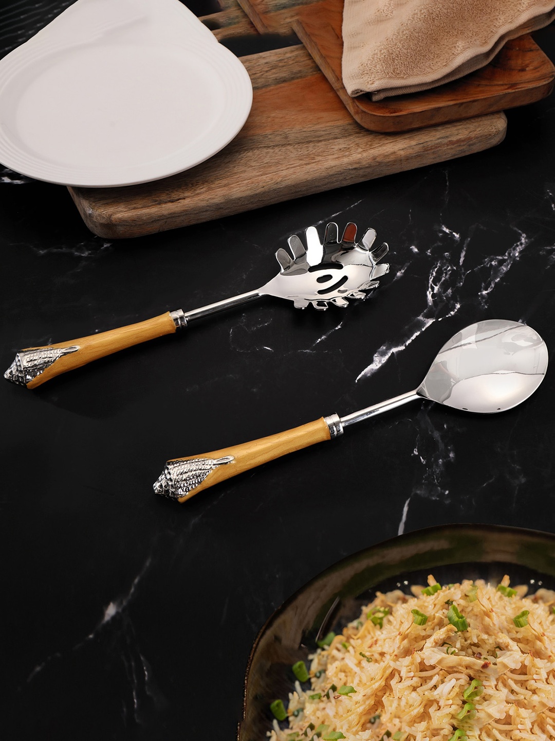 

THE HOME CO. Gold-Toned 2 Pieces Stainless Steel Cutlery Set