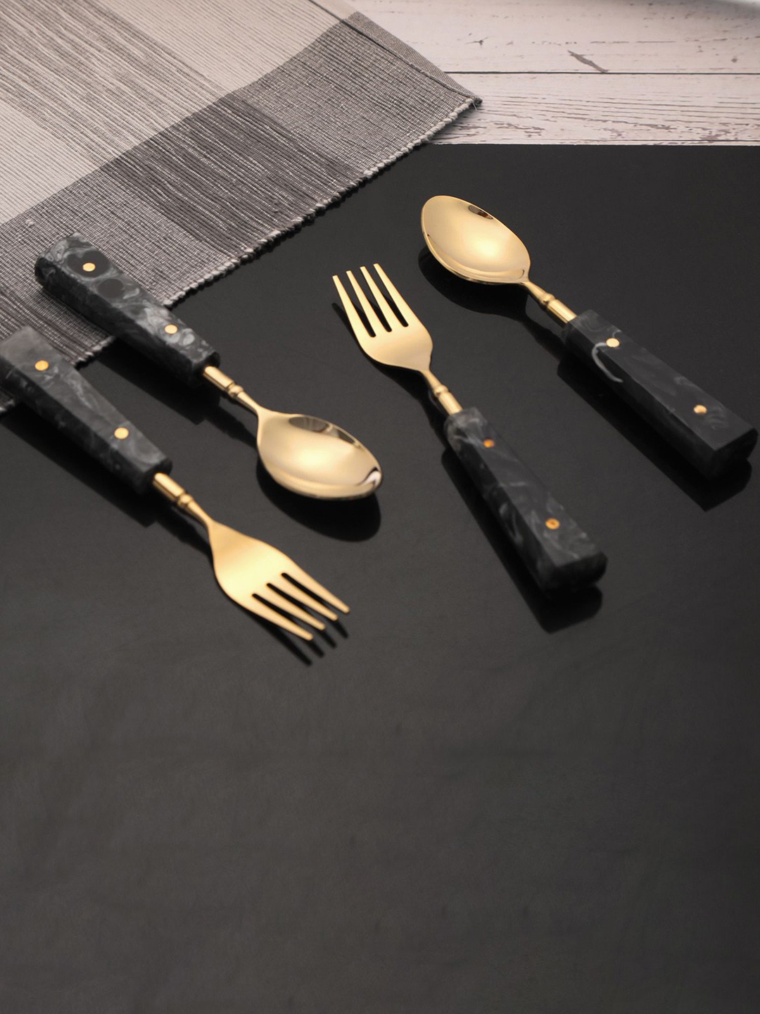 

THE HOME CO. Grey 12 Pieces Stainless Steel Cutlery Set