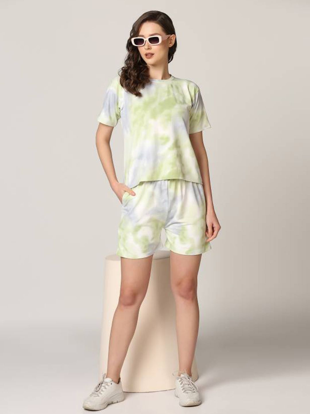 

Xivir Tie and Dye Satin Night suit, Green
