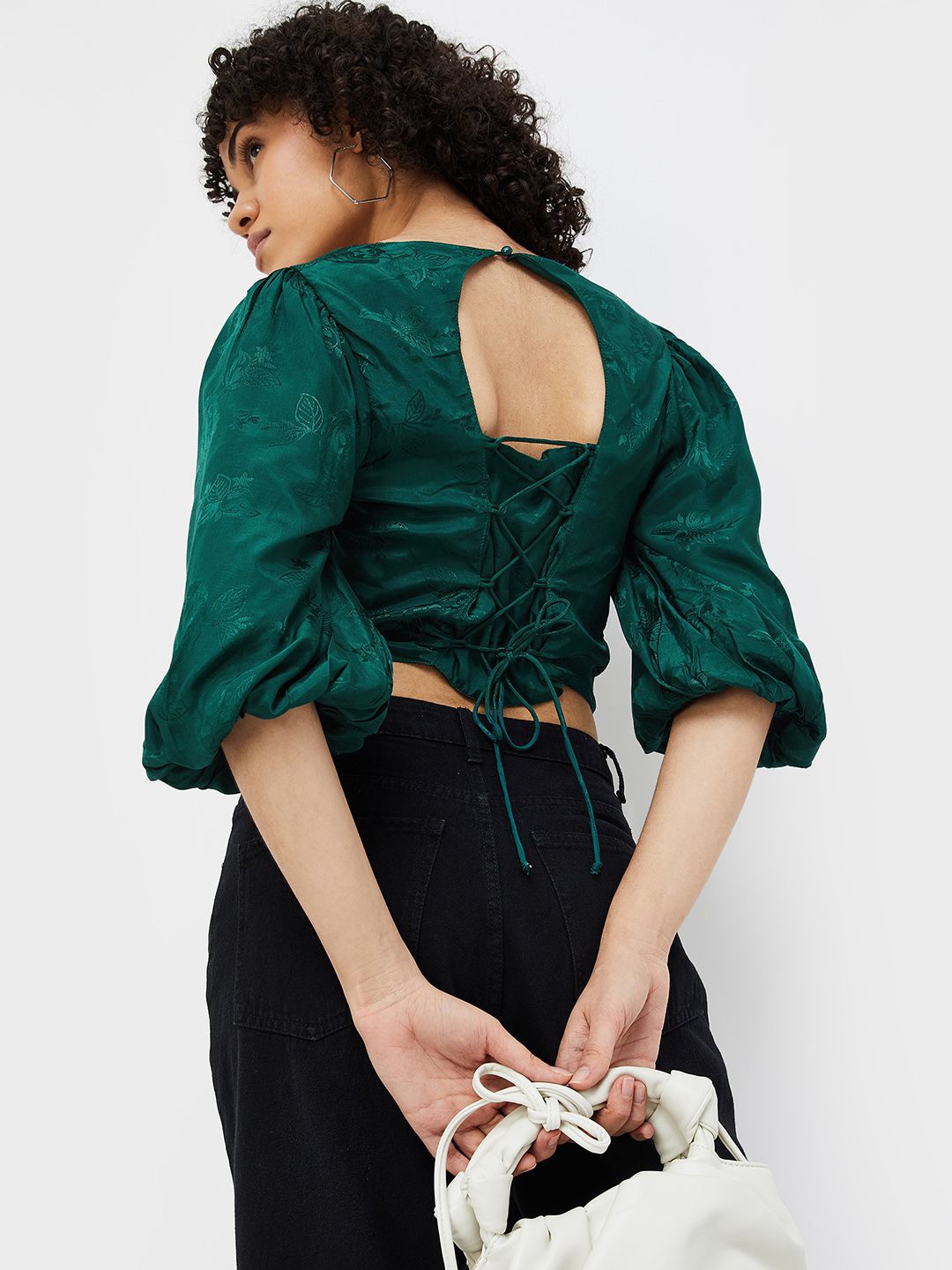 

Ginger by Lifestyle Square Neck Styled Back Crop Top, Green