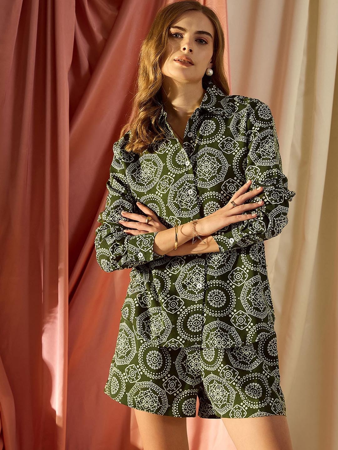 

KASSUALLY Ethnic Motifs Printed Long Sleeves Casual Shirt With Shorts, Green