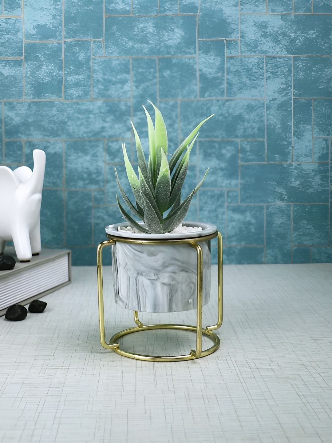 

TAYHAA Green Aloe Vera Artificial Plant With Pot