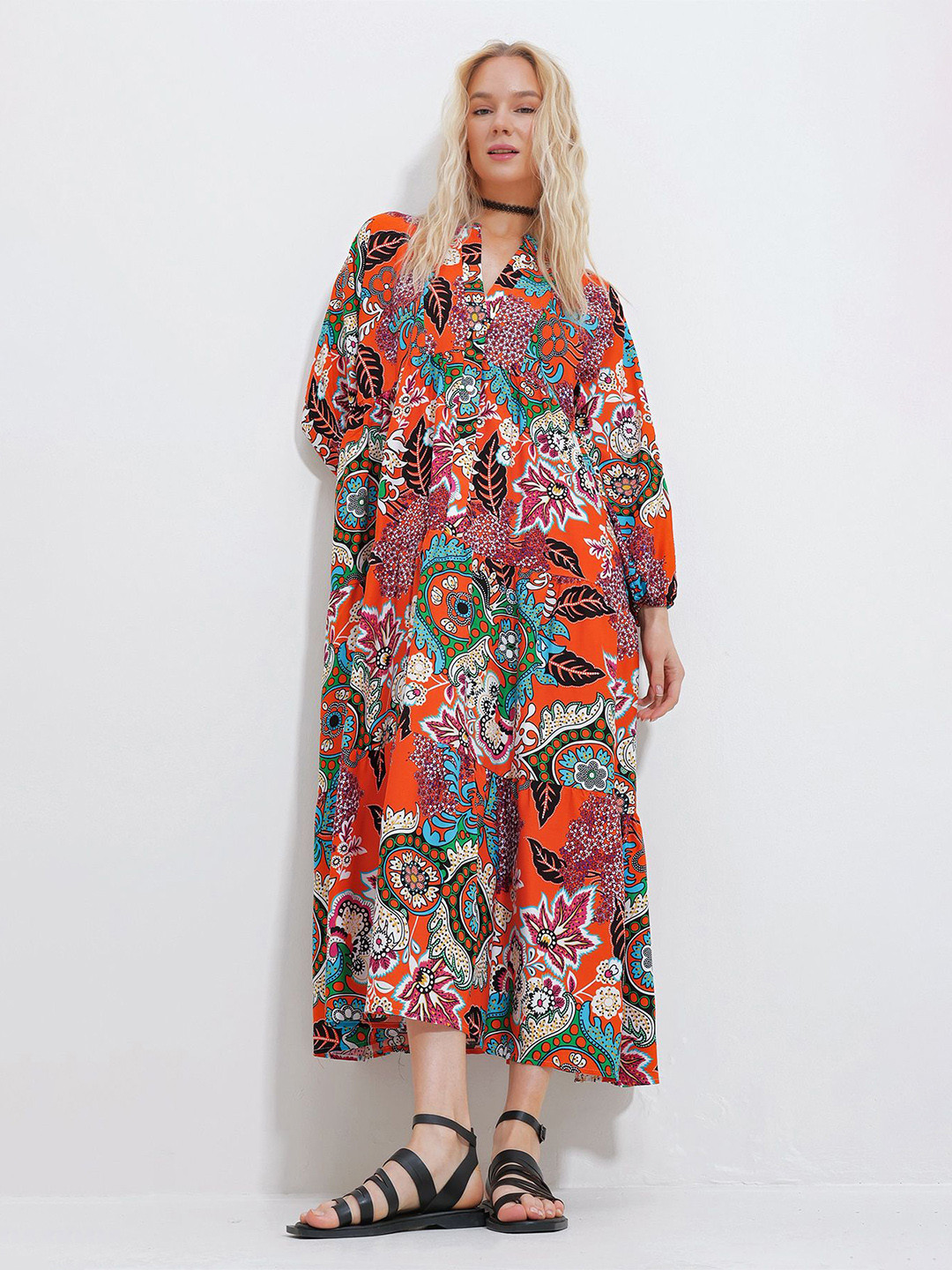 

Trend Alacati stili Floral Printed Cuffed Sleeves Gathered Maxi Dress, Orange