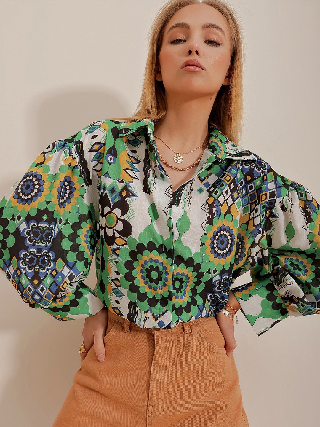 

Trend Alacati stili Floral Printed Cotton Shirt, Na