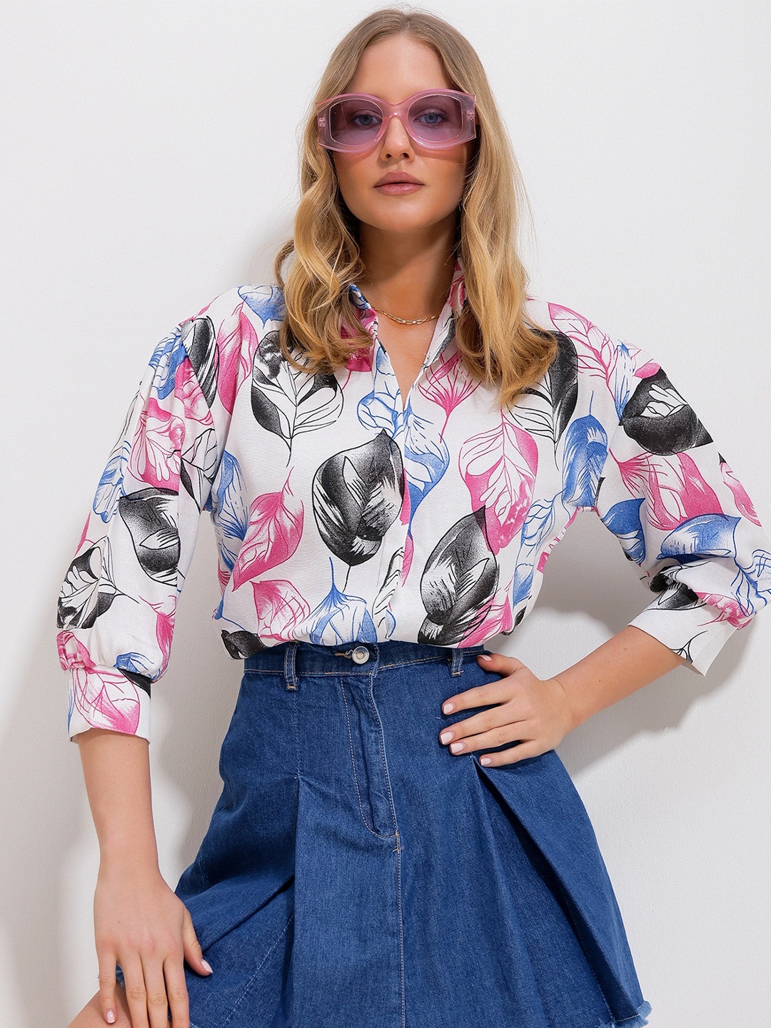 

Trend Alacati stili Women Floral Opaque Printed Casual Shirt, Pink
