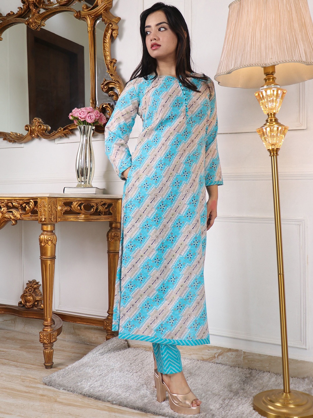 

KALINI Bandhani Printed Regular Straight Kurta With Trousers, Turquoise blue