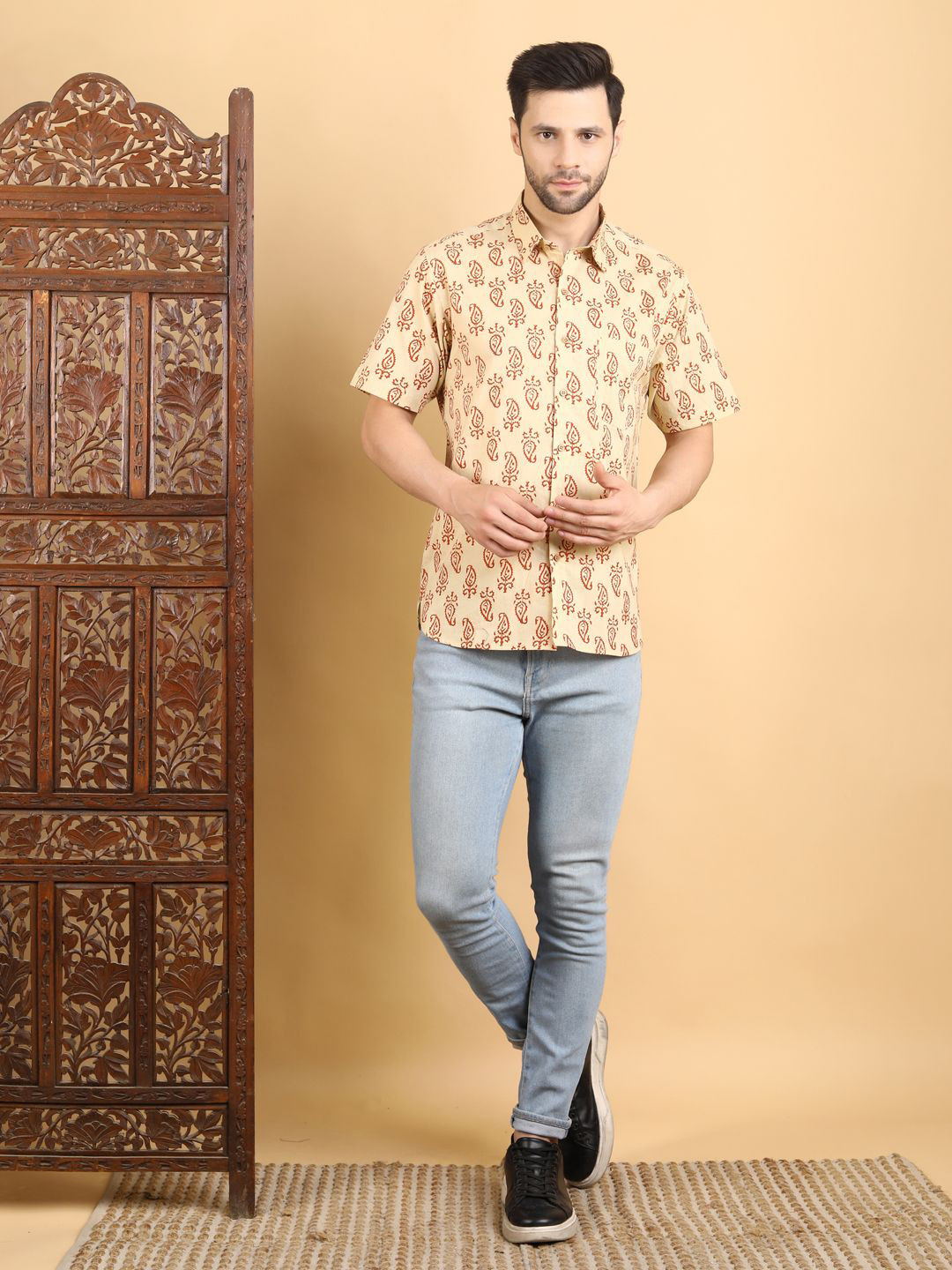 

Streaks & Crosses Smart Ethnic Motifs Printed Spread Collar Cotton Casual Shirt, Beige