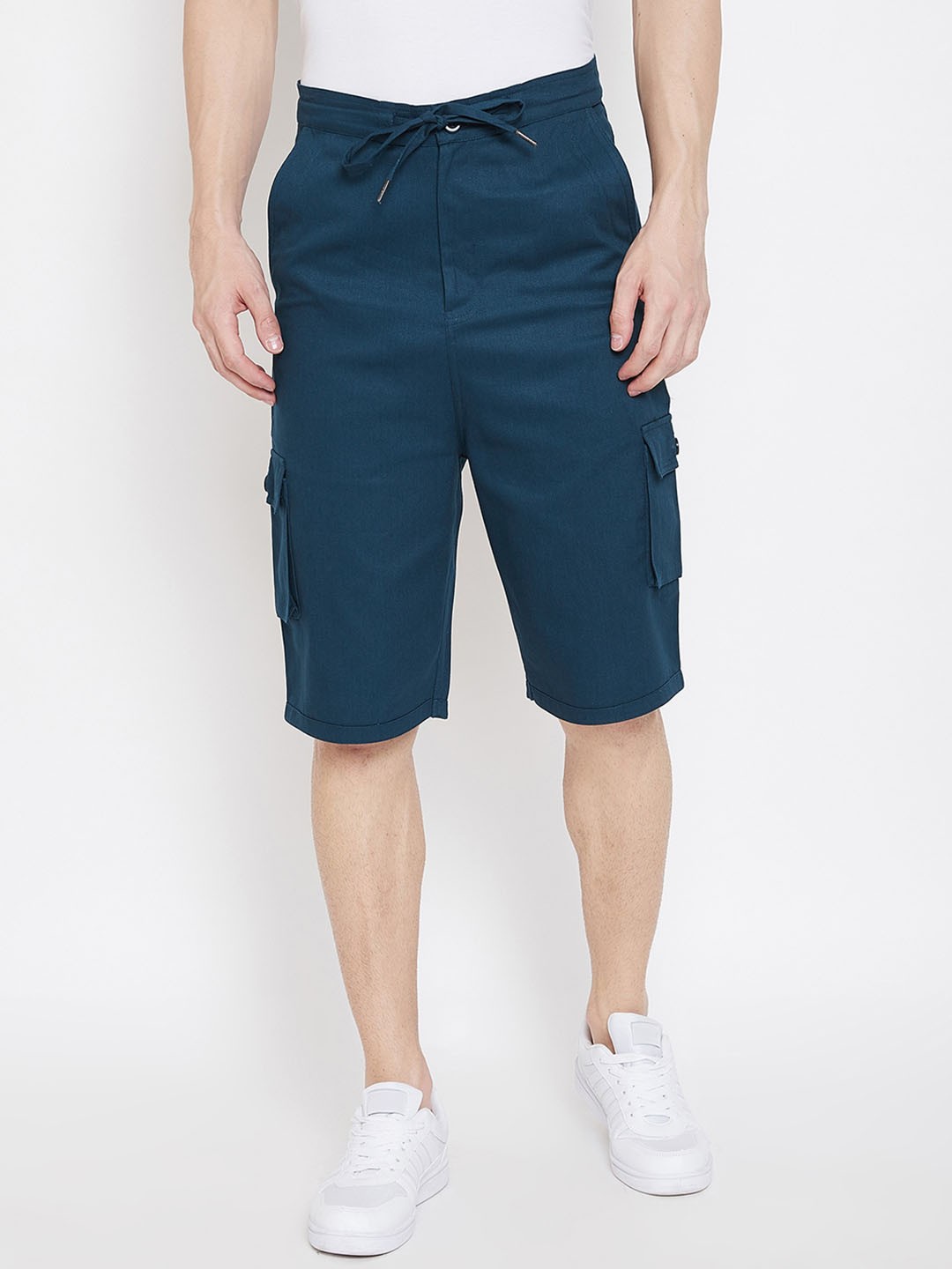 

Hypernation Men Mid-Rise Pure Cotton Cargo Shorts, Teal
