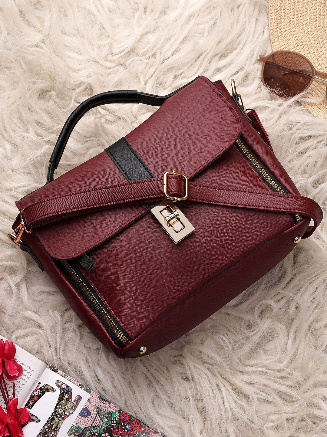 

LEGAL BRIBE Structured Handheld Bag, Maroon