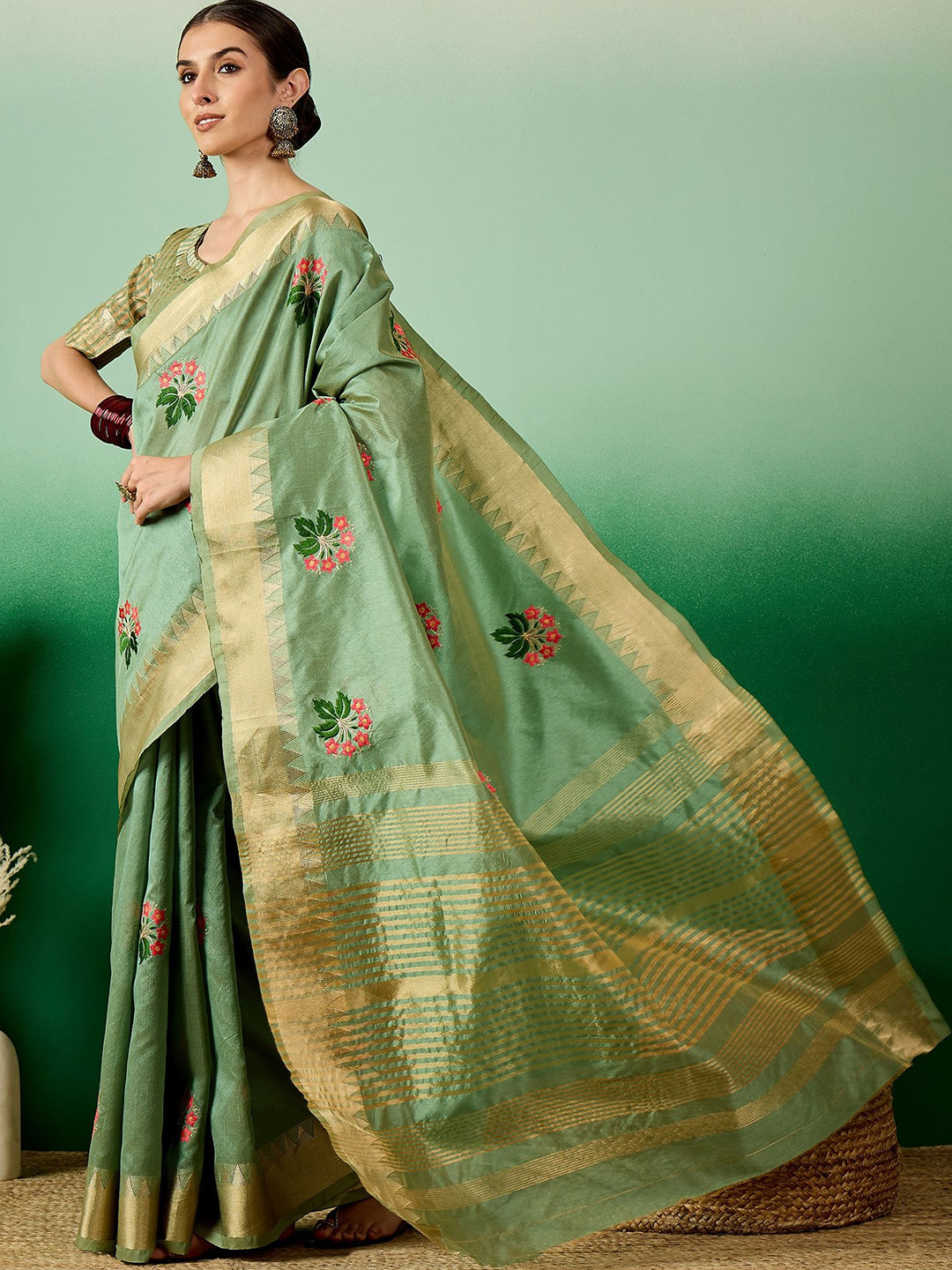 

RAJGRANTH Floral Embroidered Saree, Sea green