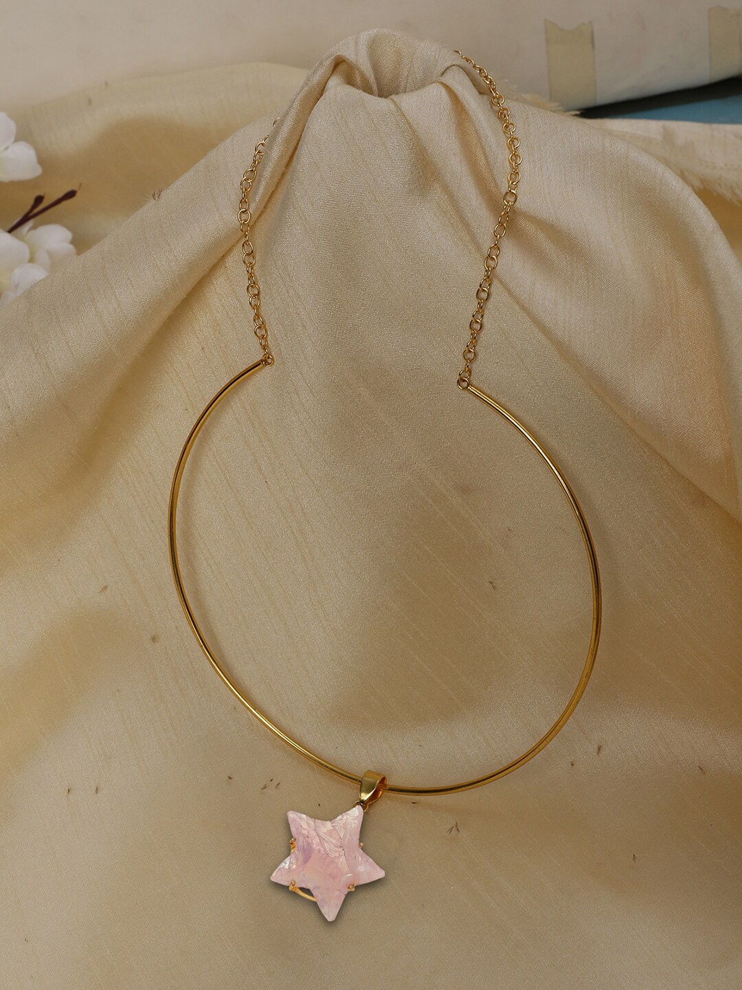 

XAGO Gold-Plated Contemporary Star Shape Pendant with Chain