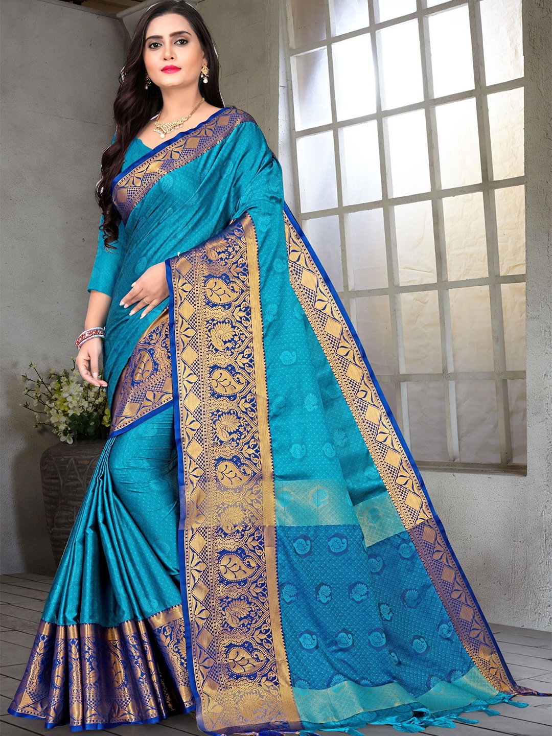 

Mitera Ethnic Motifs Zari Pure Silk Banarasi Saree, Blue