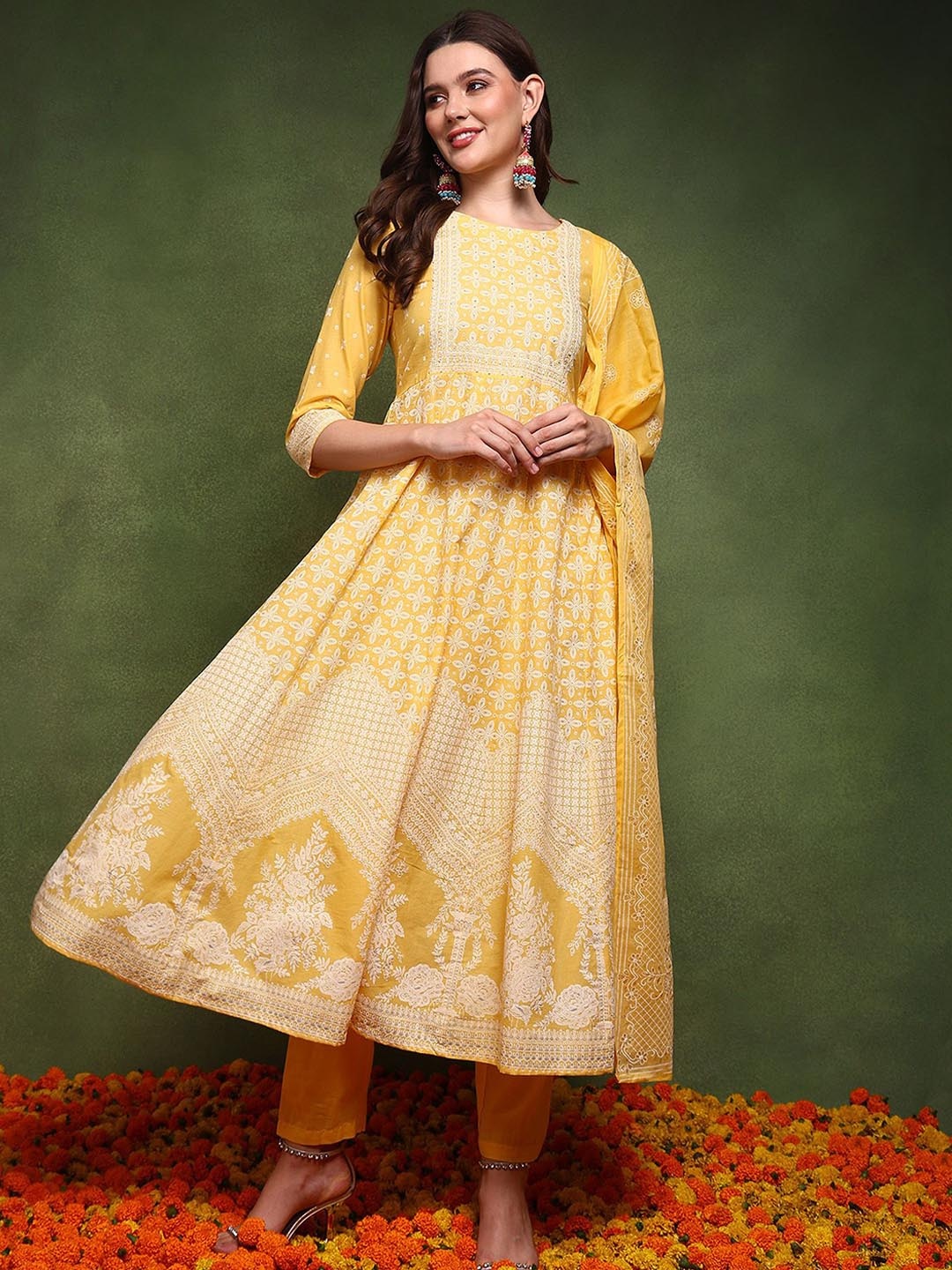 

AHIKA Ethnic Motifs Printed Empire Pure Cotton Kurta With Trousers & Dupatta, Yellow