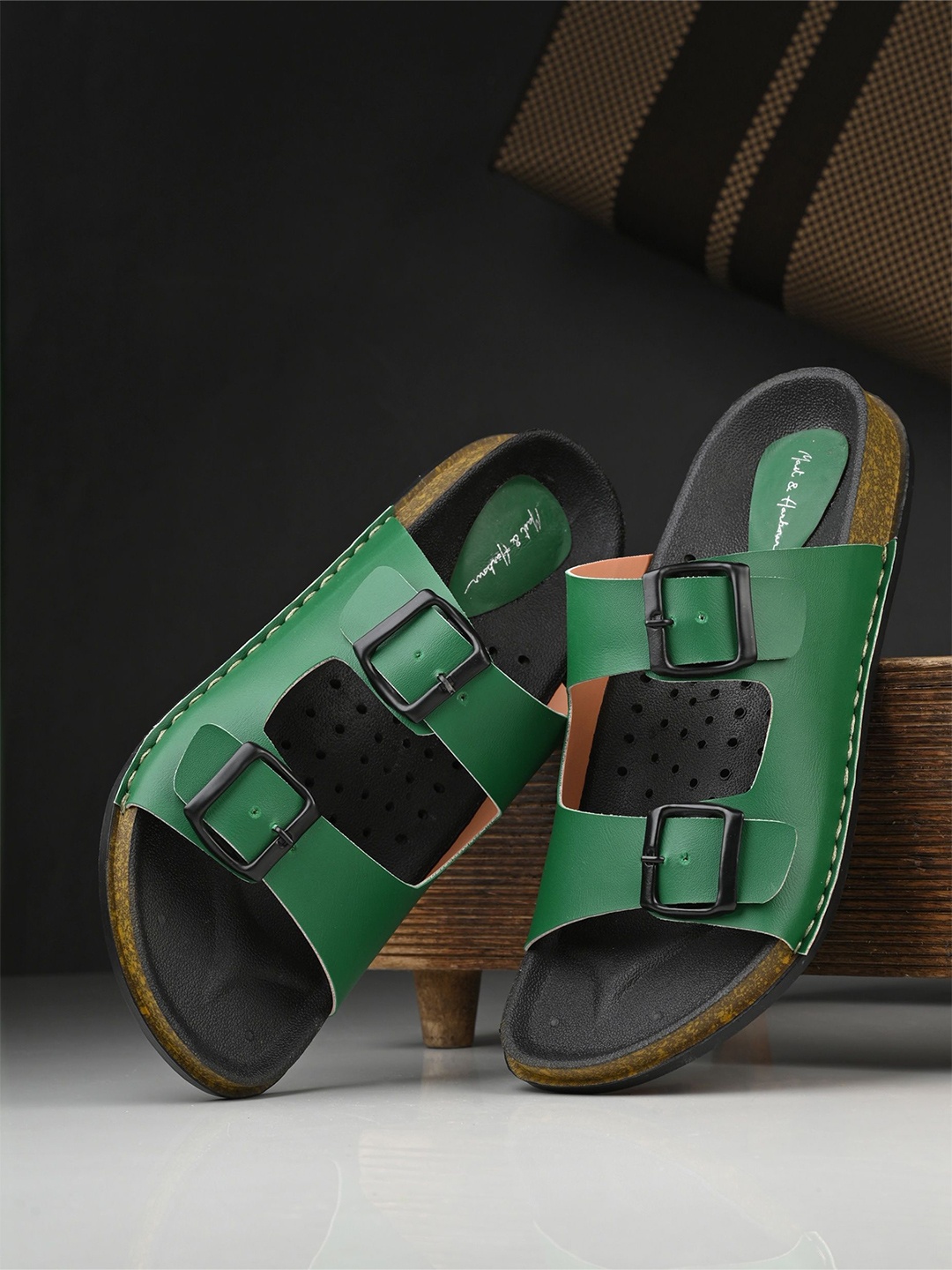 

Mast & Harbour Men Green Comfort Sandals