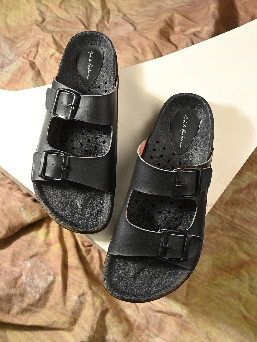 

Mast & Harbour Men Black Comfort Sandals