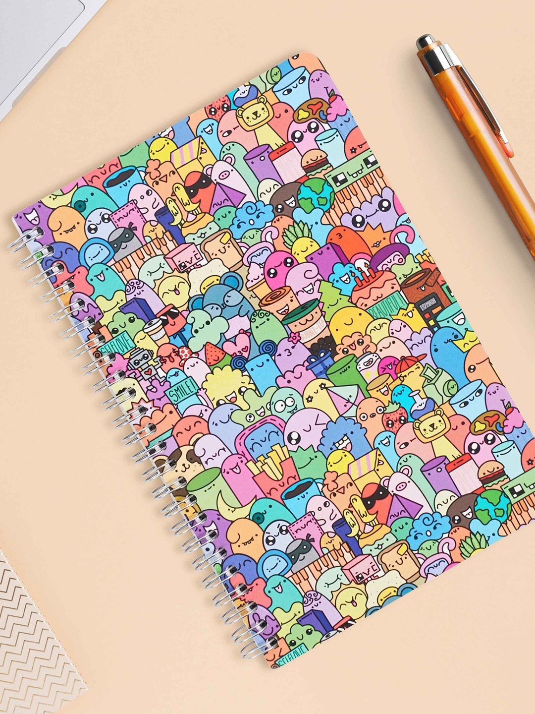 

Doodlicious Self Design Notebook Stationery, Red