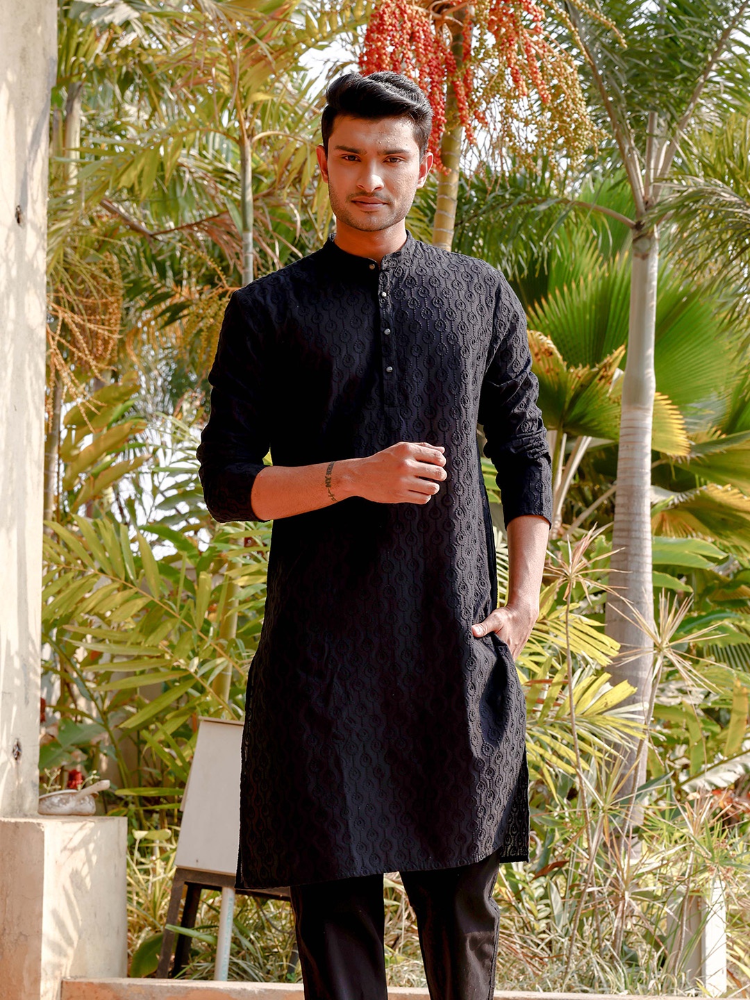 

FILORI Chikankari Thread Work Pure Cotton Straight Kurta, Black
