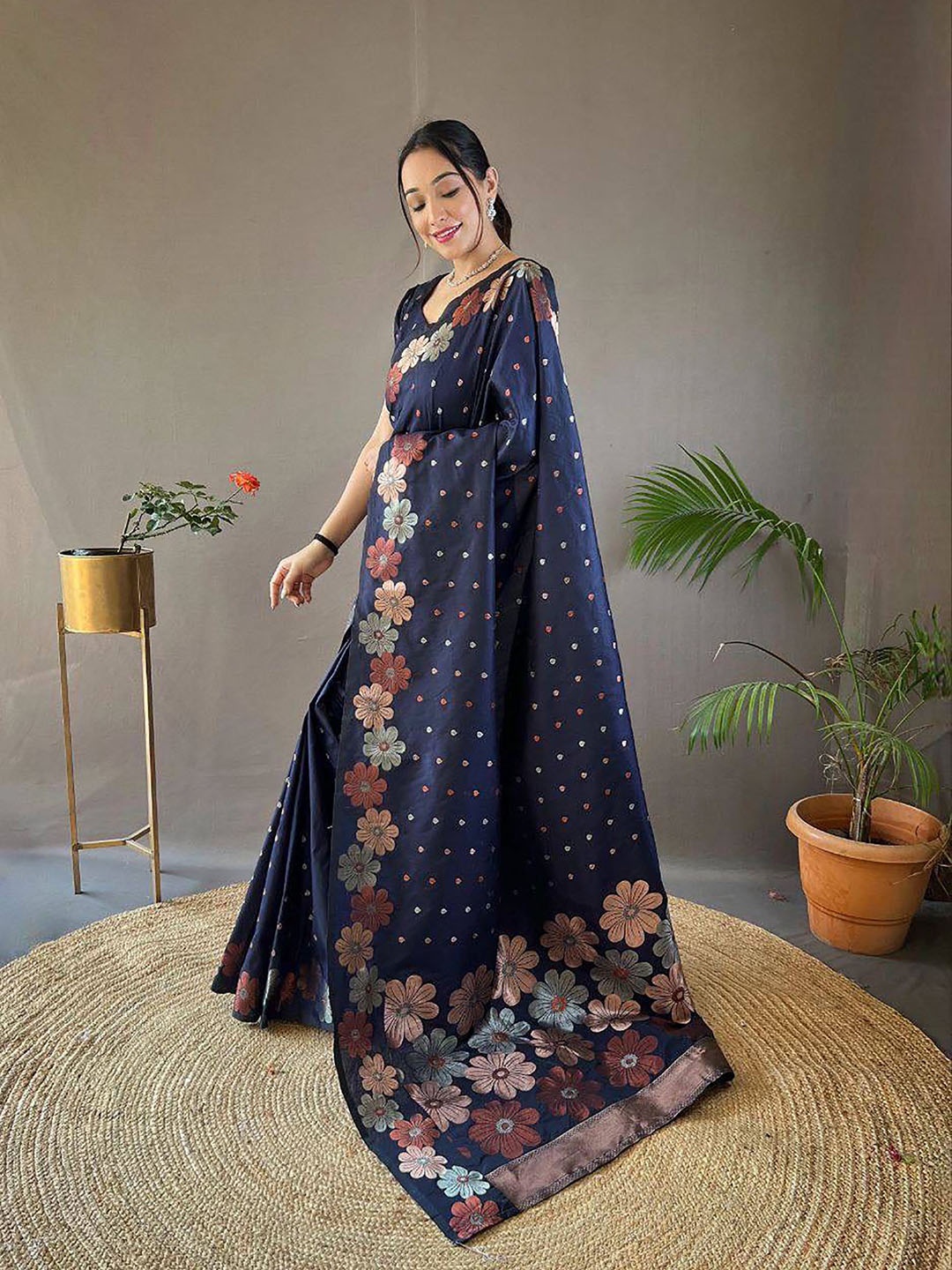 

Aldwych Woven Design Zari Banarasi Saree, Blue