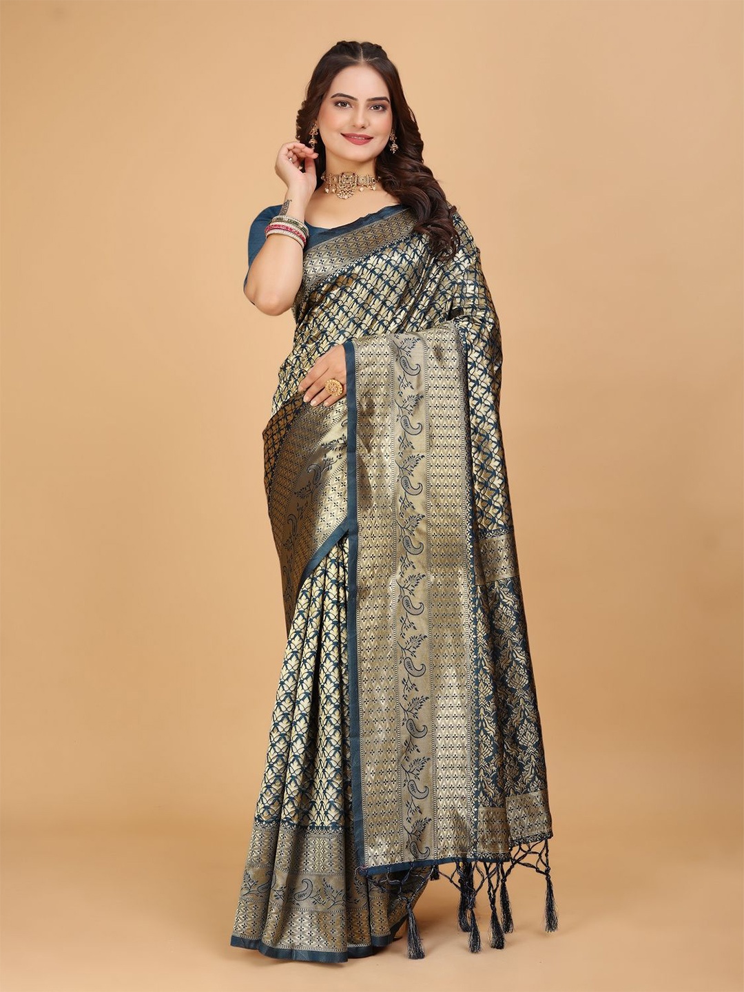 

DRIZOMIZ Woven Design Zari Heavy Work Ikat Saree, Blue