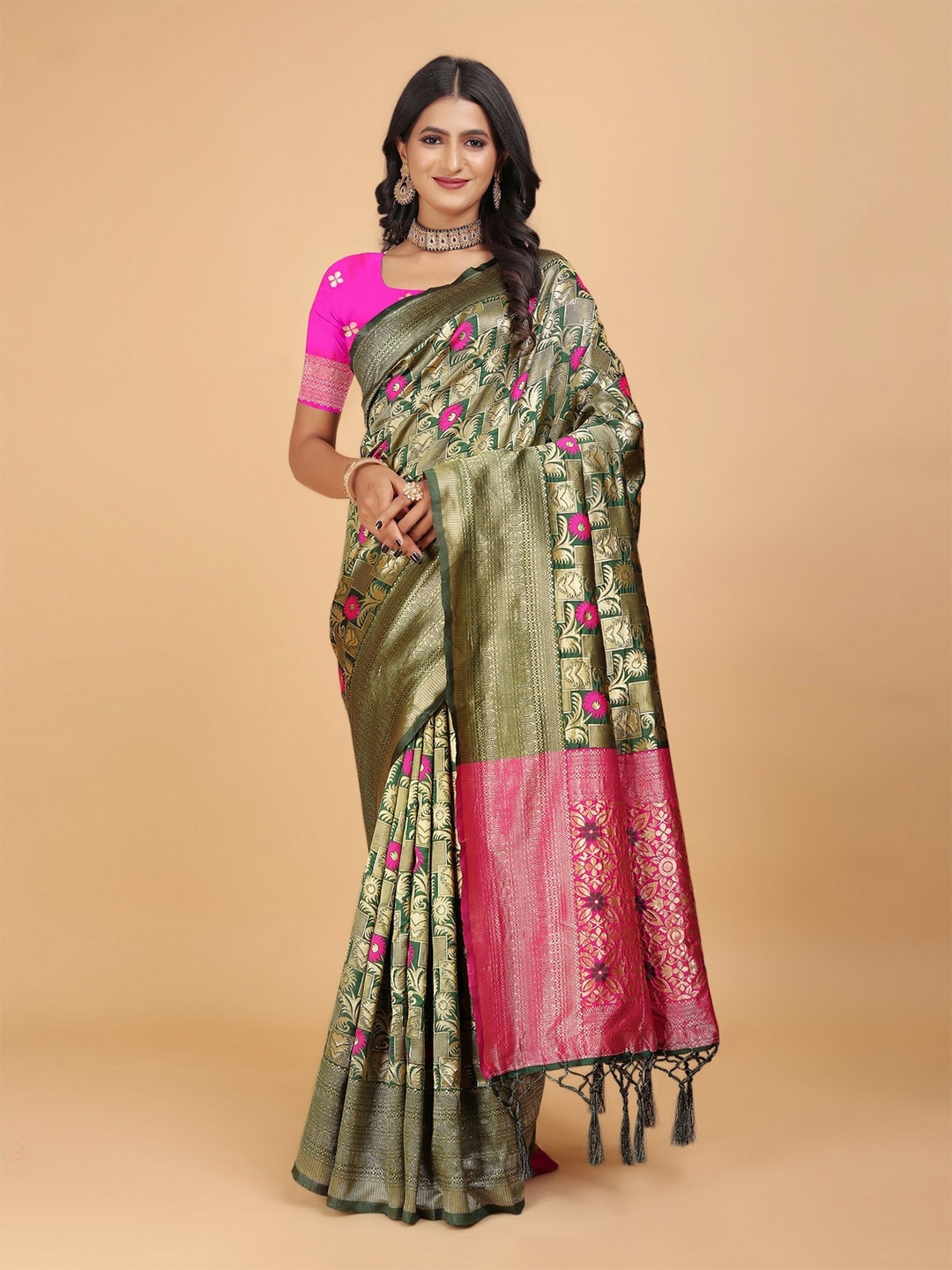 

DRIZOMIZ Woven Design Zari Heavy Work Ikat Saree, Green