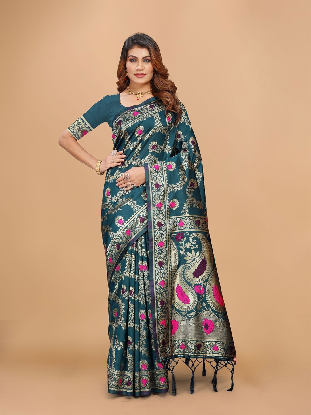 

DRIZOMIZ Woven Design Zari Heavy Work Ikat Saree, Blue