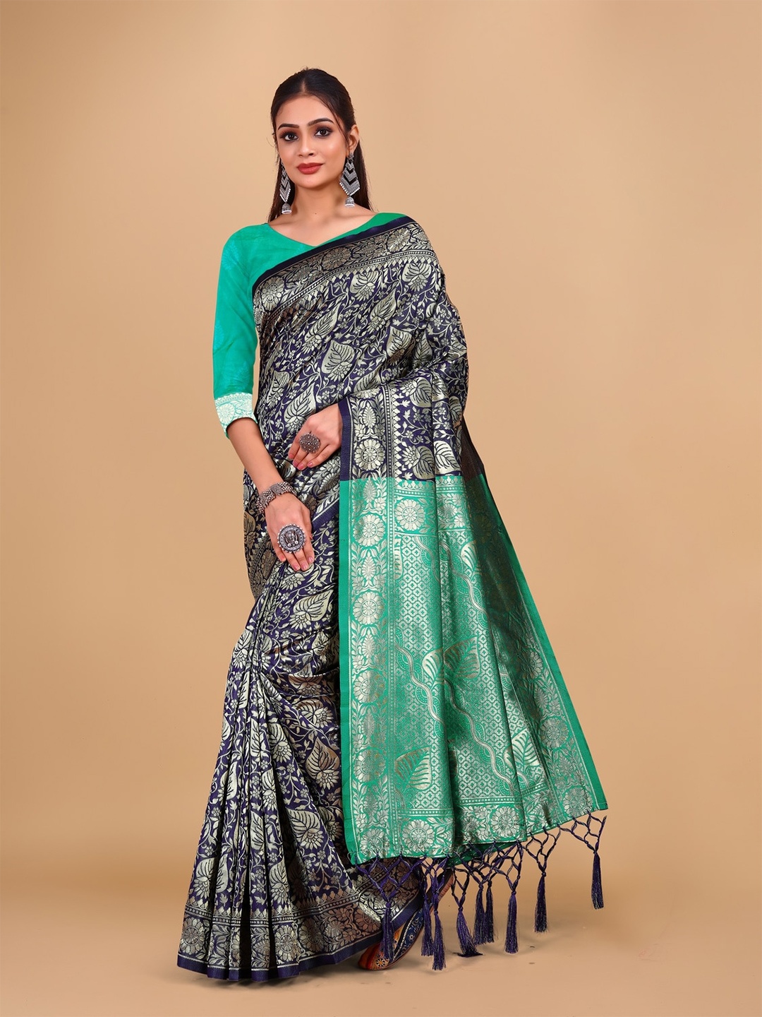 

DRIZOMIZ Woven Design Zari Heavy Work Ikat Saree, Blue