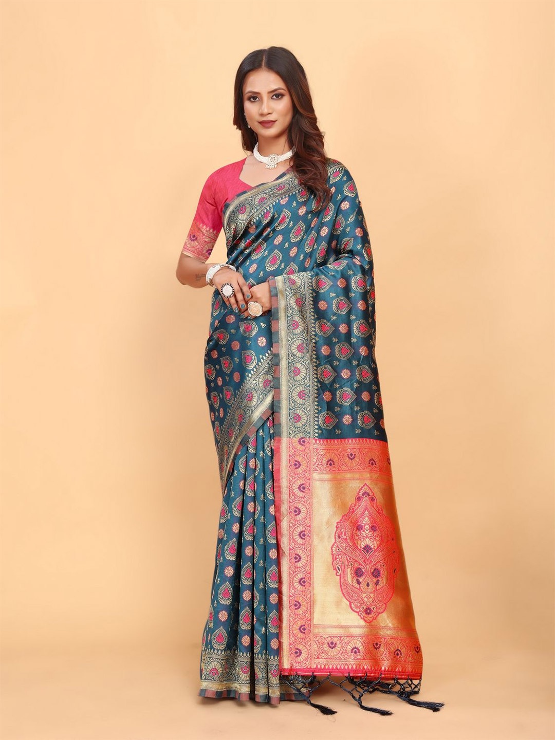 

DRIZOMIZ Woven Design Zari Heavy Work Ikat Saree, Blue