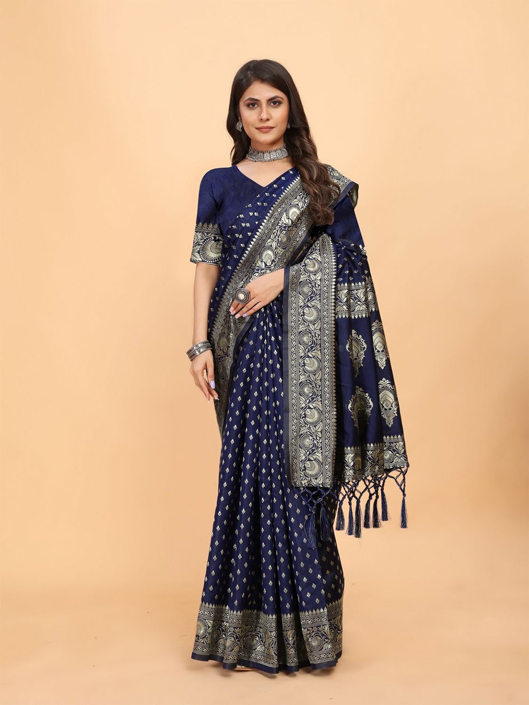 

DRIZOMIZ Woven Design Zari Heavy Work Ikat Saree, Blue