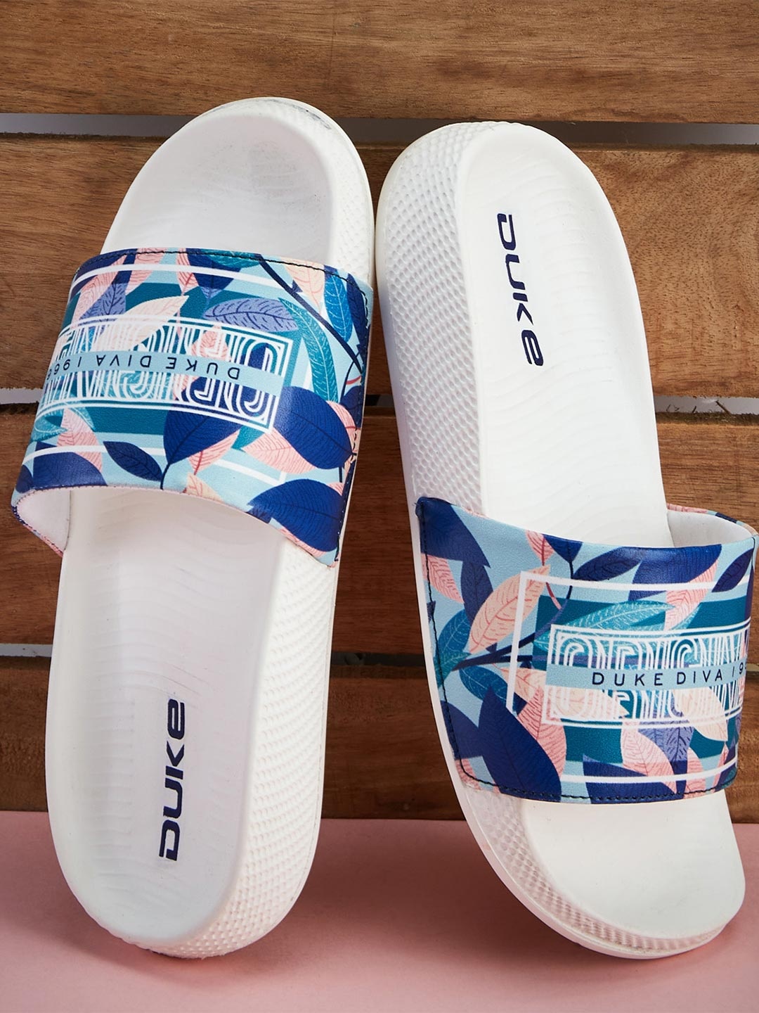 

Duke Women Printed Sliders, White