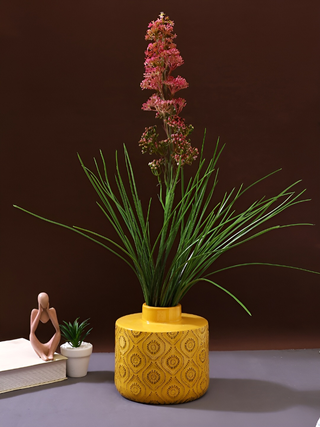 

Aura Yellow Arabic Artwork Ceramic Vase
