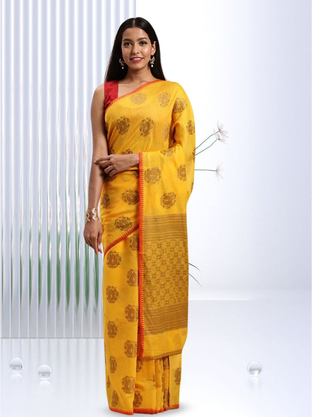 

Mitera Floral Zari Saree With Blouse Piece, Yellow